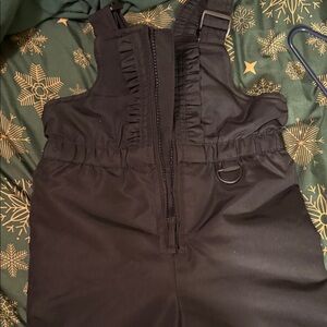 Wonderkids Black Kids snow suit. Never worn.